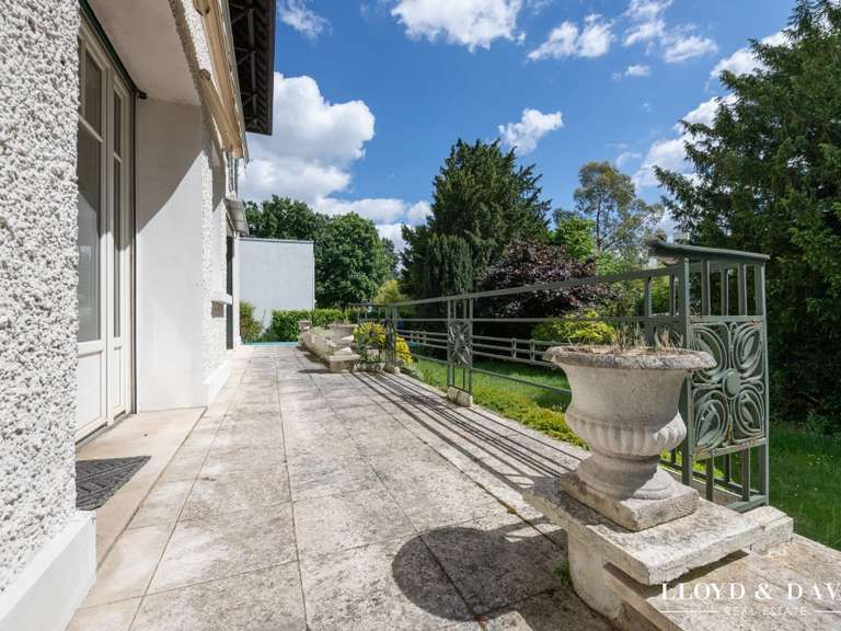 Maison Vaucresson - 5 chambres - 230m²