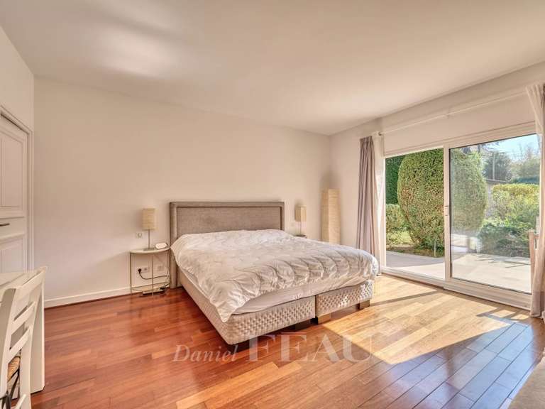 Maison Vaucresson - 5 chambres - 360m²