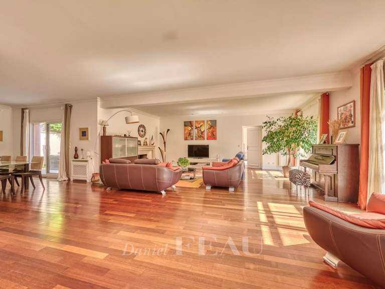 Maison Vaucresson - 5 chambres - 360m²
