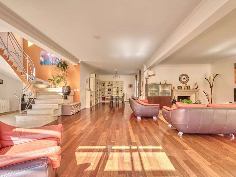 Maison Vaucresson - 5 chambres - 360m²