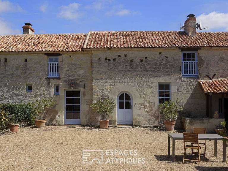House Vaudelnay - 4 bedrooms