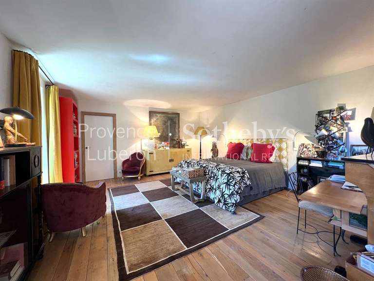 Maison Vaugines - 7 chambres - 577m²