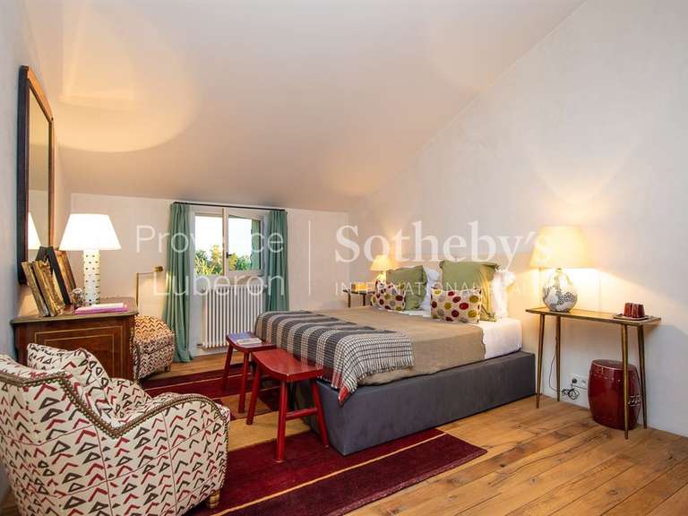 Maison Vaugines - 7 chambres - 577m²