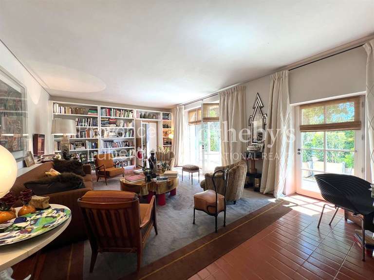 Maison Vaugines - 7 chambres - 577m²