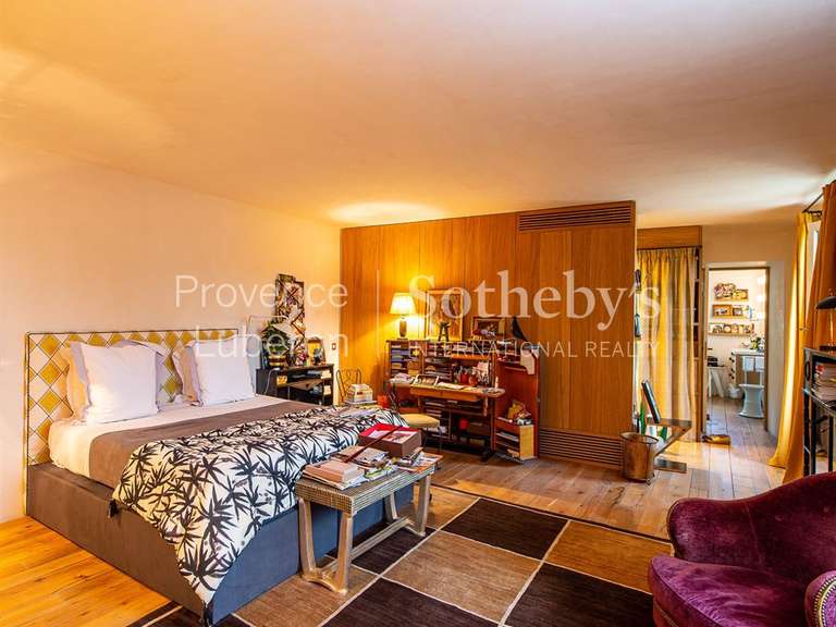 Maison Vaugines - 7 chambres - 577m²