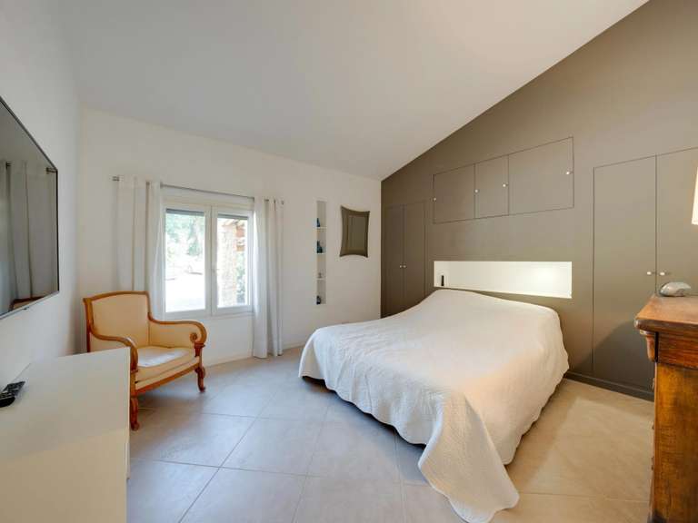 Maison Vaugines - 5 chambres - 293m²