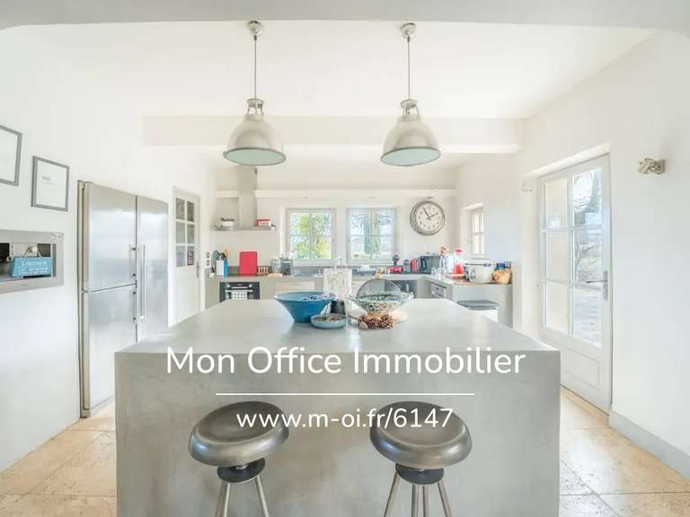 Propriété Vaugines - 6 chambres - 290m²