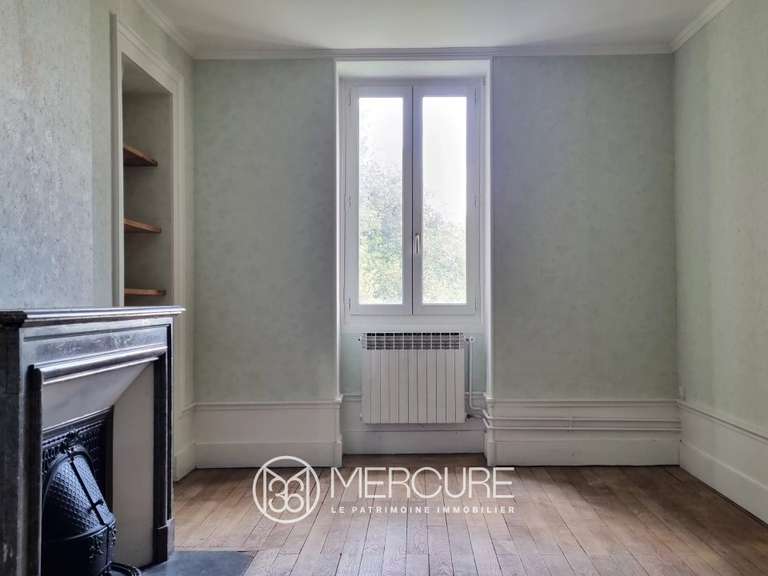 Propriété Vaugneray - 9 chambres - 345m²