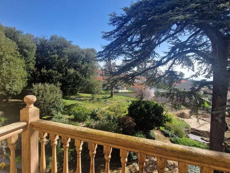 Property Vaugneray - 9 bedrooms - 345m²