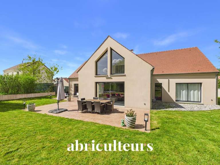 Maison Vaugrigneuse - 4 chambres - 202m²