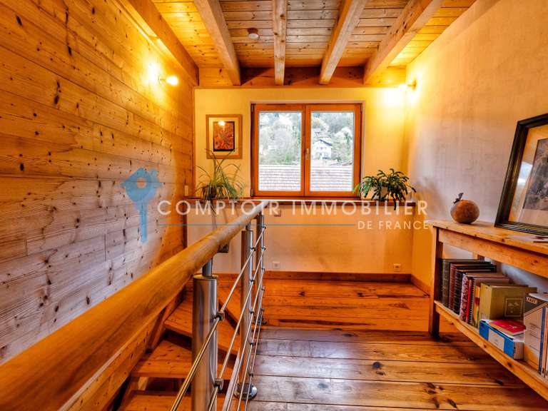 Maison Vaulnaveys-le-Haut - 4 chambres - 207m²