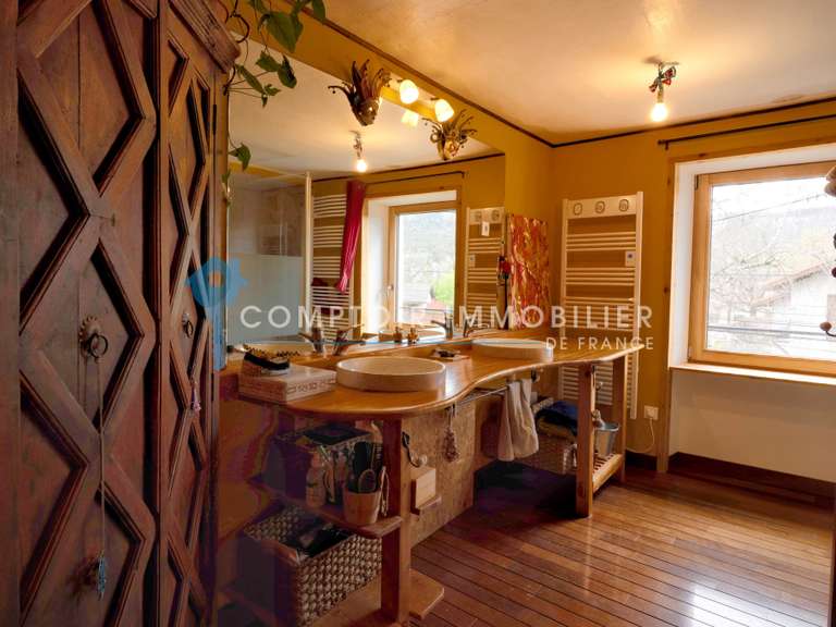 Maison Vaulnaveys-le-Haut - 4 chambres - 207m²