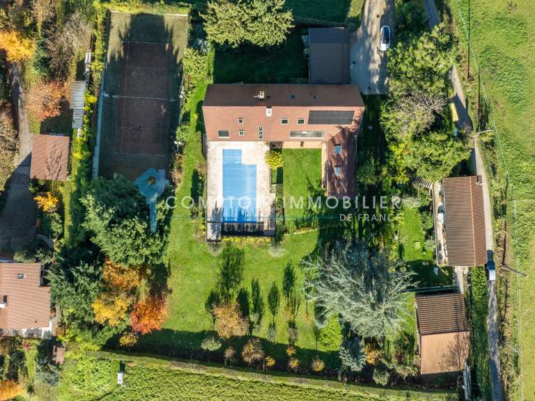 Maison Vaulnaveys-le-Haut - 7 chambres - 510m²