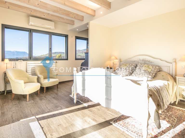 Maison Vaulnaveys-le-Haut - 7 chambres - 510m²