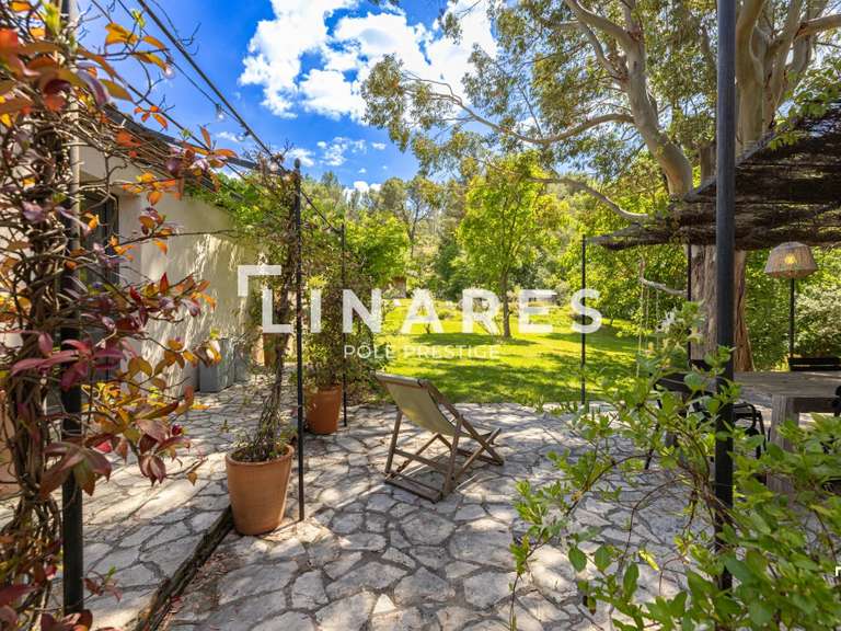 Maison Vauvenargues - 4 chambres - 137m²