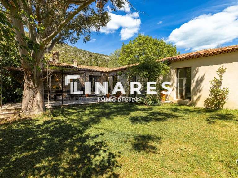 Maison Vauvenargues - 4 chambres - 137m²