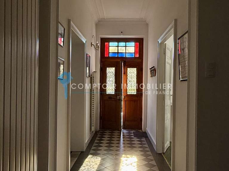 Maison Vauvert - 4 chambres - 264m²