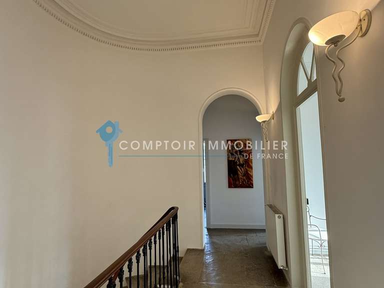 Maison Vauvert - 4 chambres - 264m²