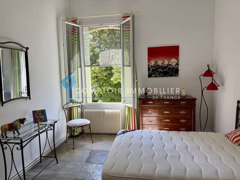 Maison Vauvert - 4 chambres - 264m²