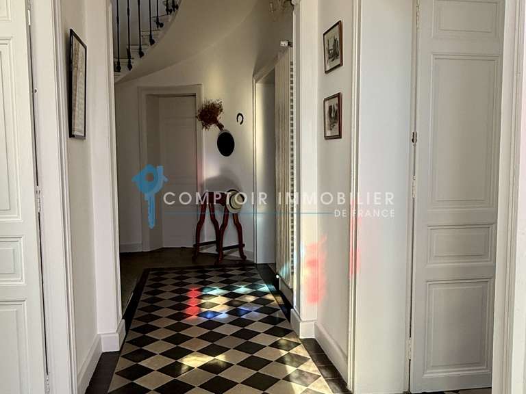 Maison Vauvert - 4 chambres - 264m²