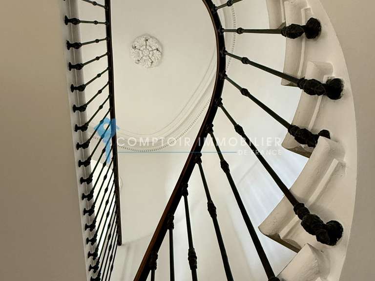 Maison Vauvert - 4 chambres - 264m²