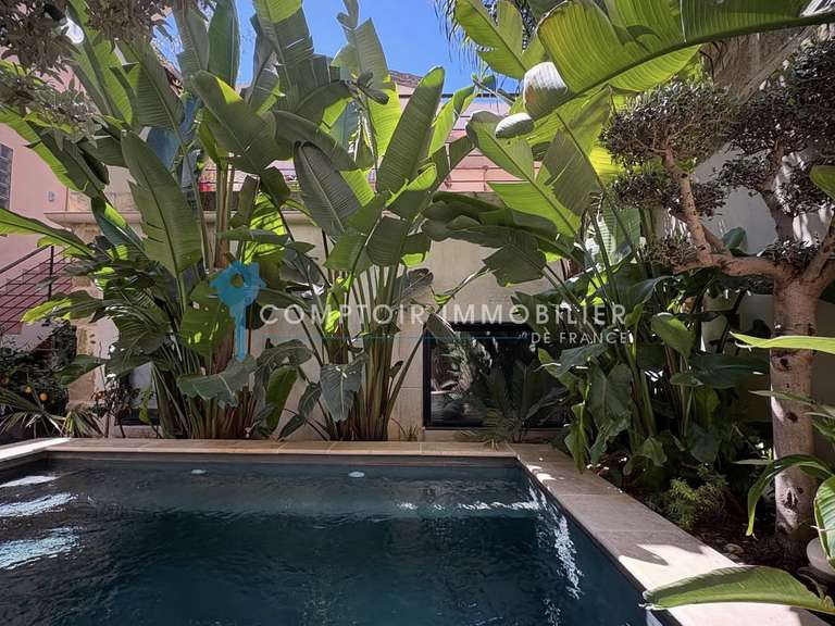 Maison Vauvert - 6 chambres - 247m²