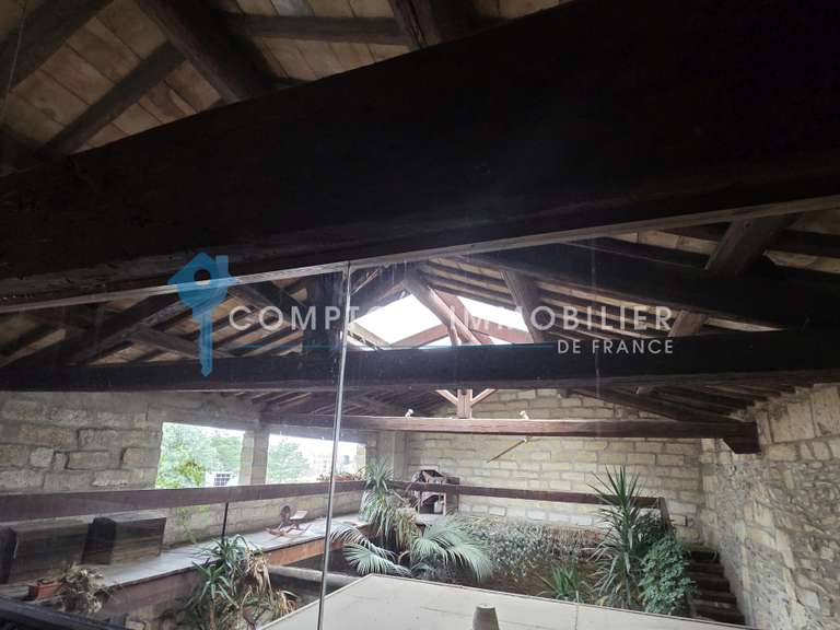 Maison Vauvert - 5 chambres - 390m²