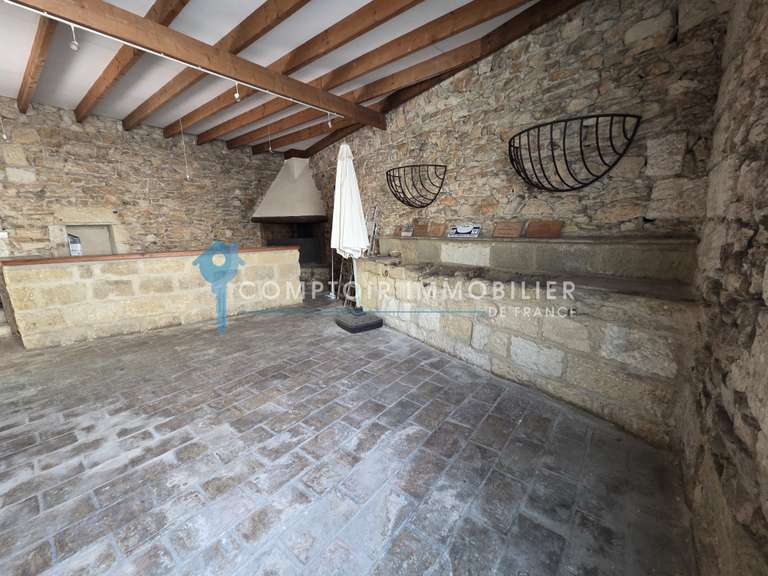 Maison Vauvert - 5 chambres - 390m²