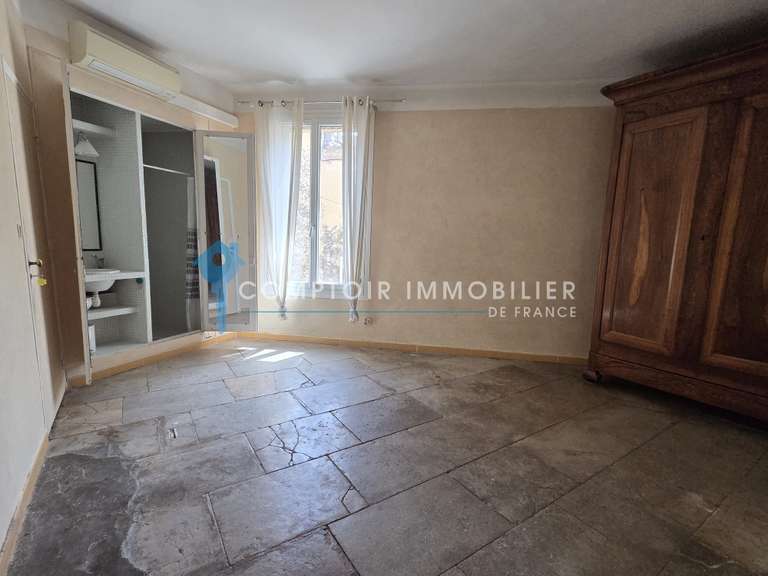Maison Vauvert - 5 chambres - 390m²