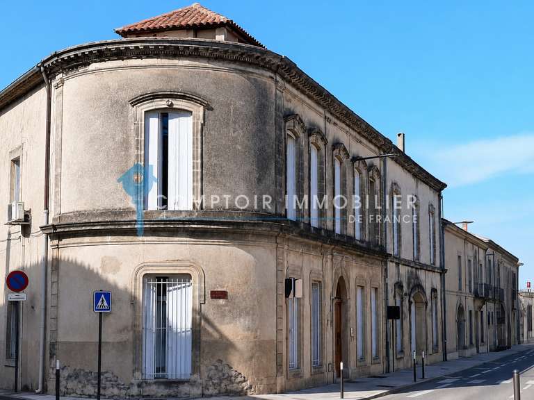 Maison Vauvert - 5 chambres - 390m²