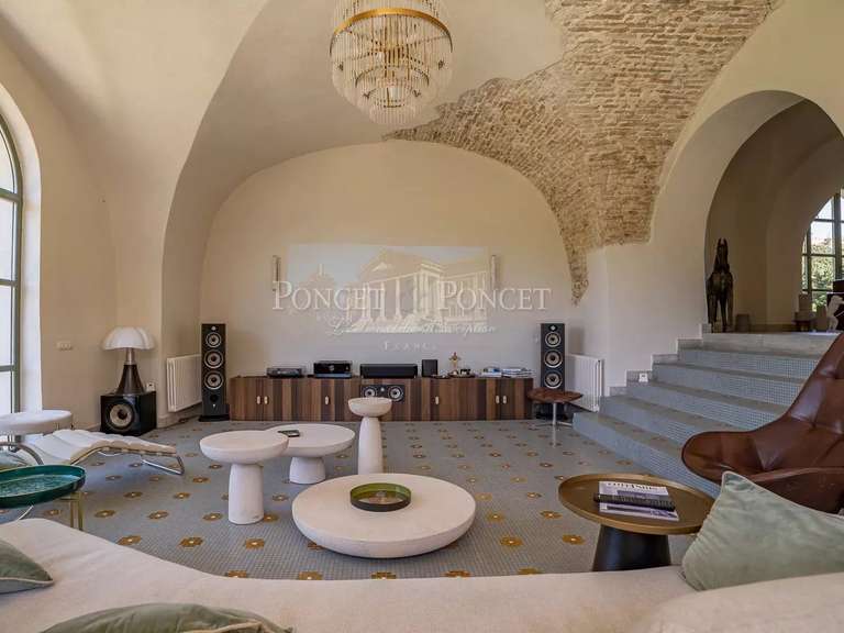 Propriété Vauvert - 7 chambres - 420m²