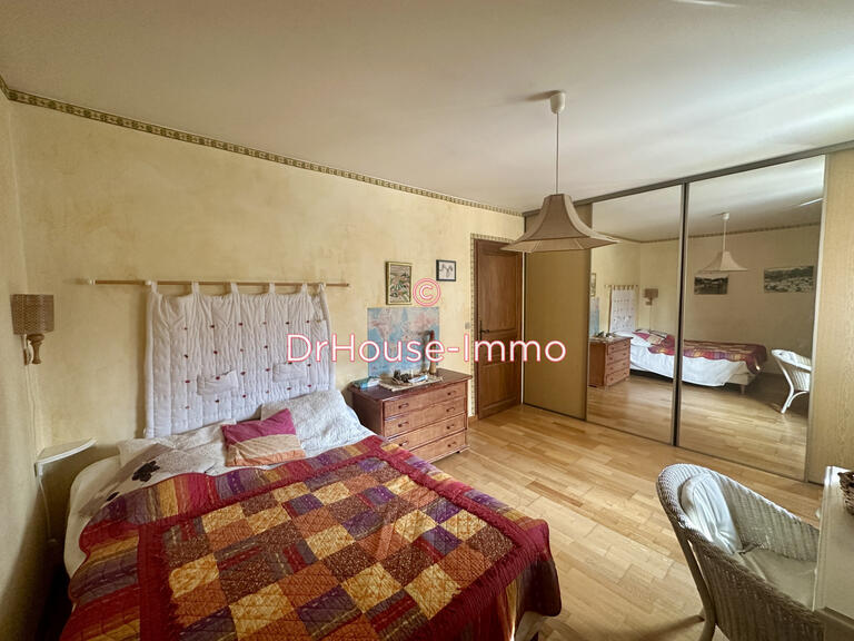Villa Vauvert - 4 chambres - 228m²