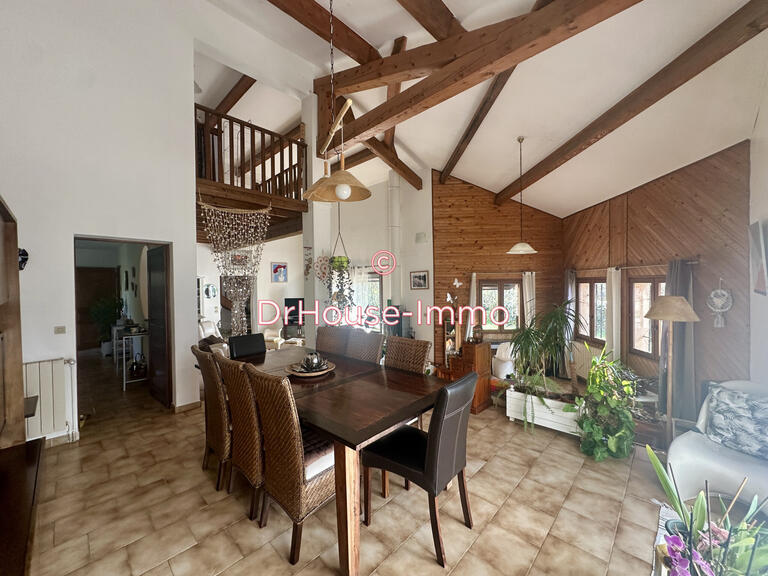 Villa Vauvert - 4 chambres - 228m²