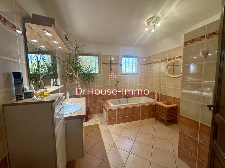 Villa Vauvert - 4 chambres - 228m²