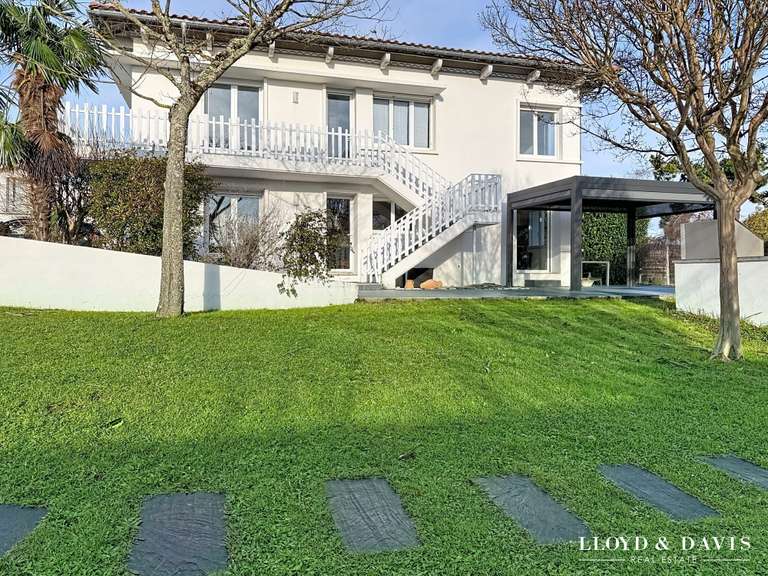 House Vaux-sur-Mer - 4 bedrooms - 187m²