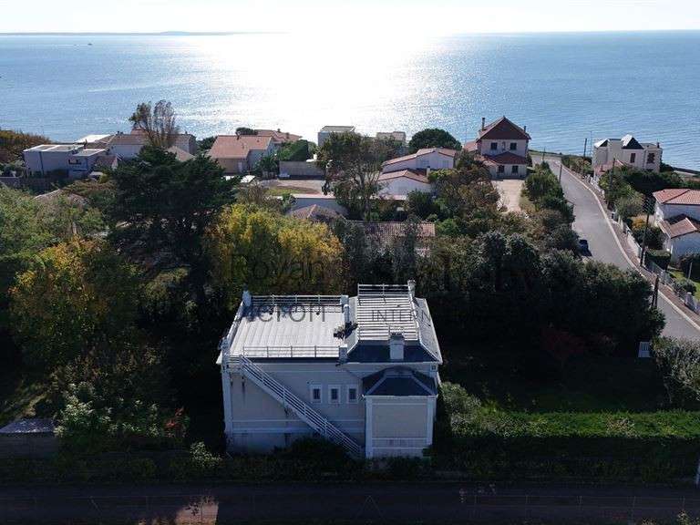 Maison Vaux-sur-Mer - 5 chambres - 213m²