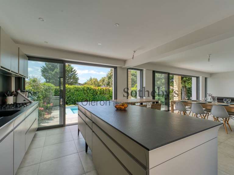 Maison Vaux-sur-Mer - 4 chambres - 189m²