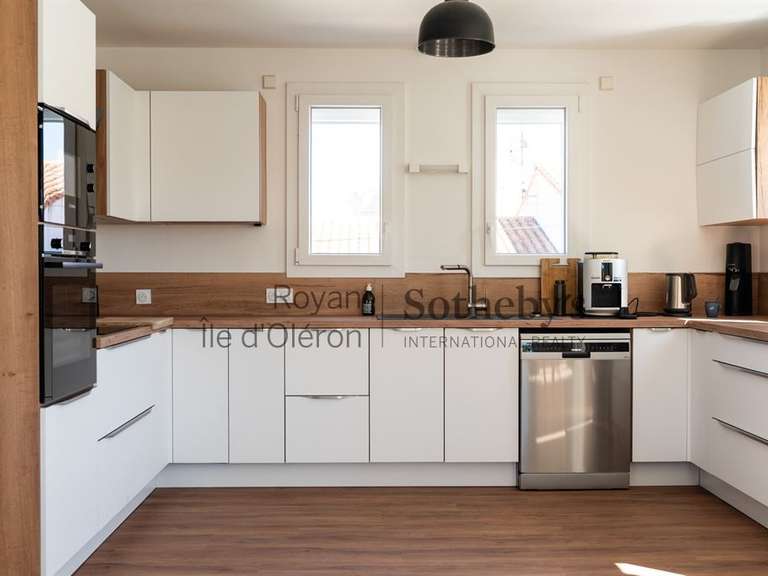 Maison Vaux-sur-Mer - 6 chambres - 175m²