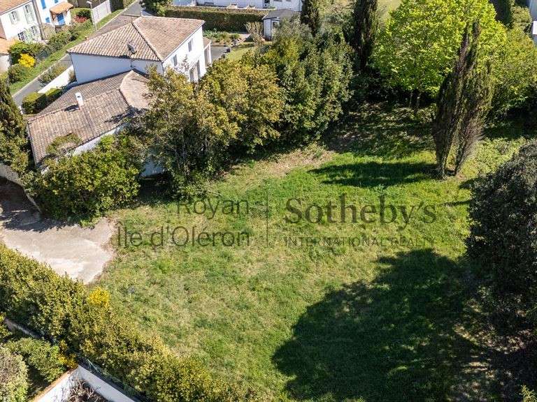 Terrain Vaux-sur-Mer - 1611m²