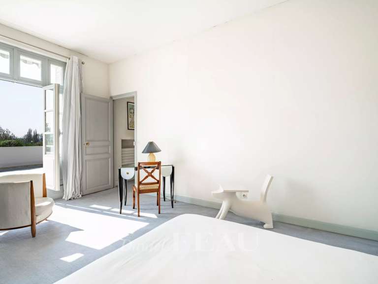 Maison Vaux-sur-Seine - 6 chambres - 386m²