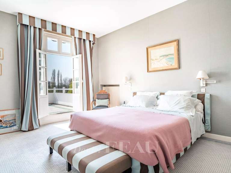 Maison Vaux-sur-Seine - 6 chambres - 386m²