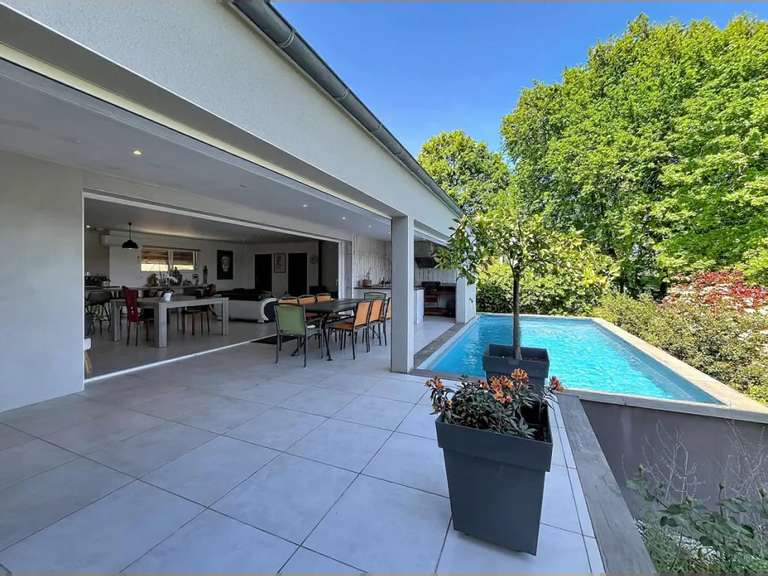 Maison Vayrac - 3 chambres - 235m²