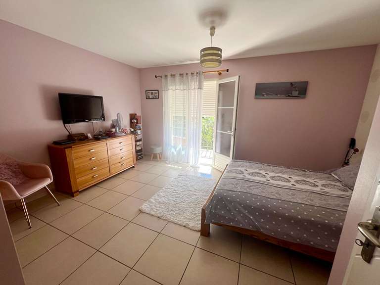 House Vedène - 6 bedrooms - 230m²