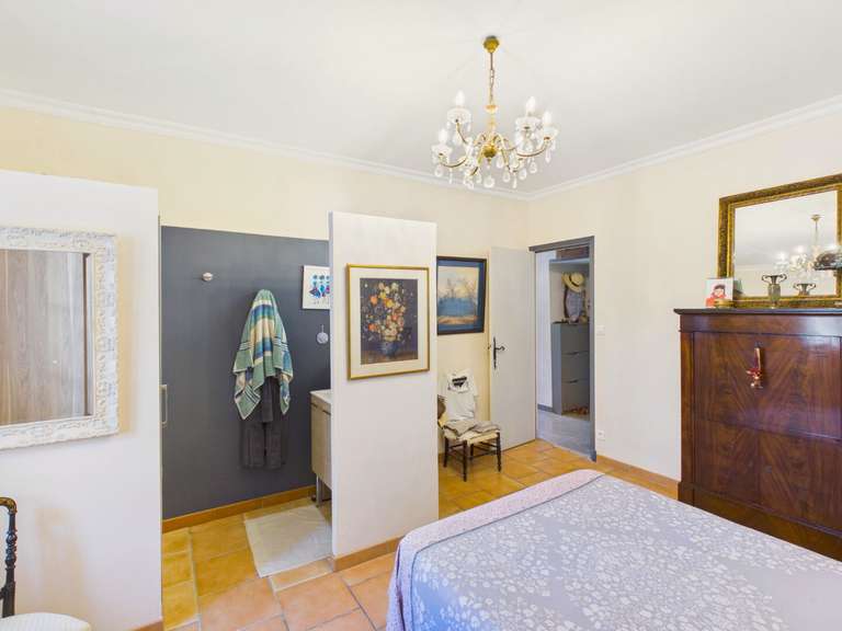House Vedène - 5 bedrooms - 214m²
