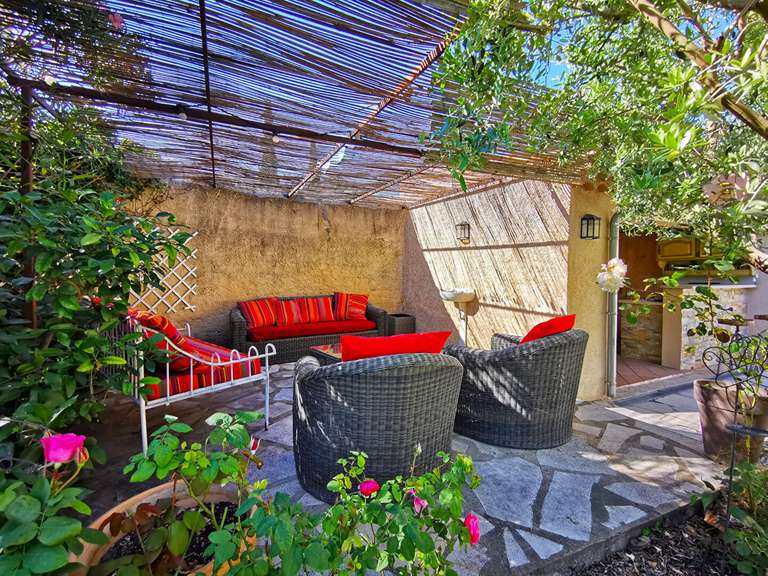 House Vedène - 5 bedrooms - 214m²