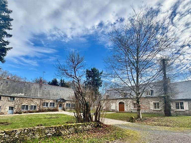 House Veigné - 11 bedrooms - 433m²