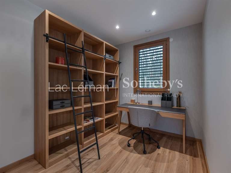 Maison Veigy-Foncenex - 5 chambres - 245m²