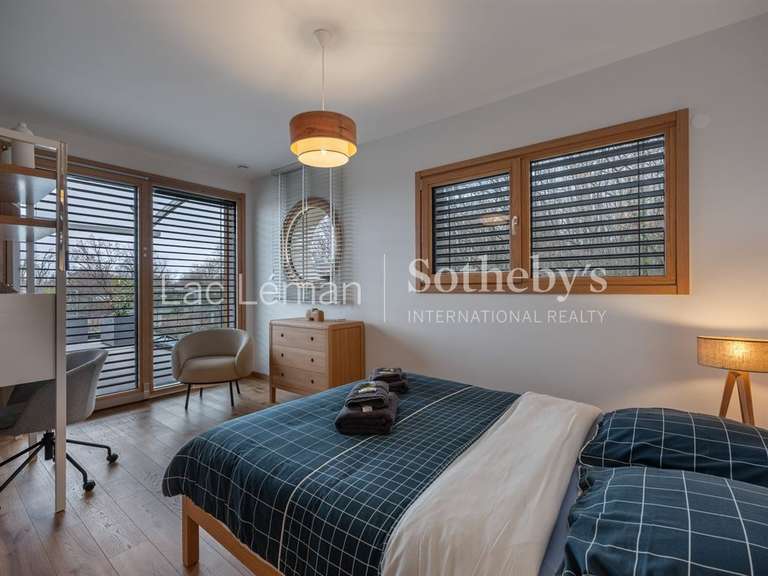 Maison Veigy-Foncenex - 5 chambres - 245m²