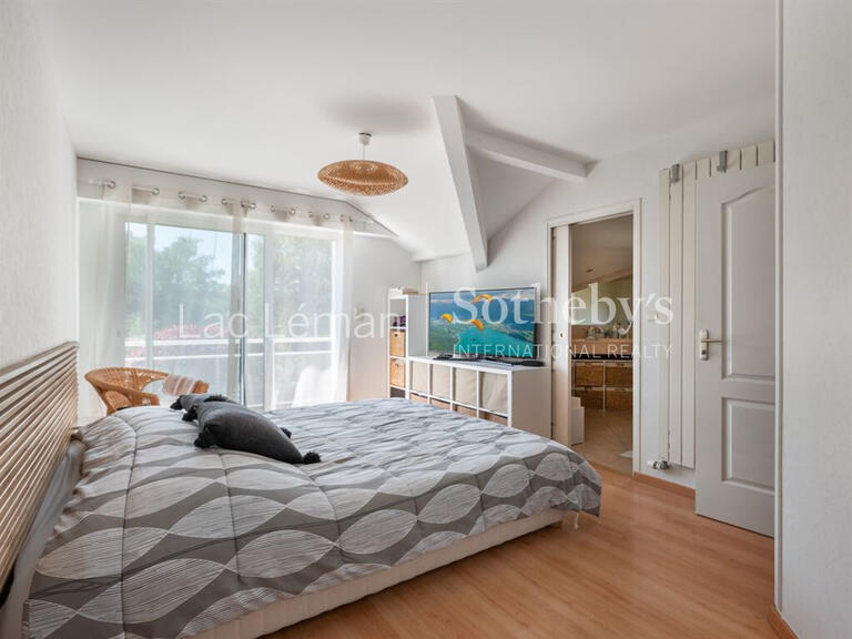 Maison Veigy-Foncenex - 4 chambres - 190m²