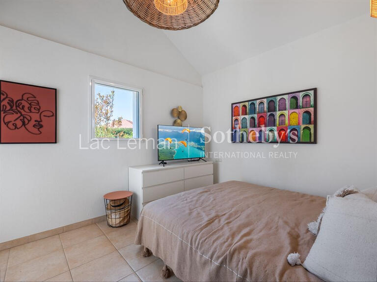 Maison Veigy-Foncenex - 4 chambres - 190m²